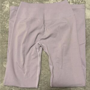 Lavender Amplify M Leggings